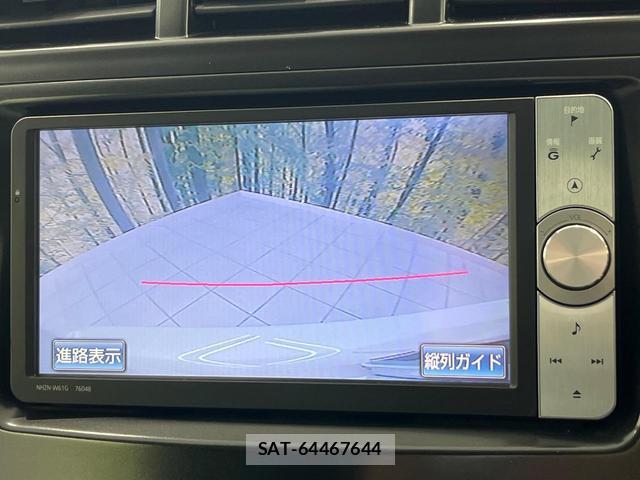 Toyota PRIUS ALPHA 2011-11 8551678-3