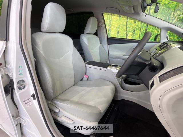 Toyota PRIUS ALPHA 2011-11 8551678-7