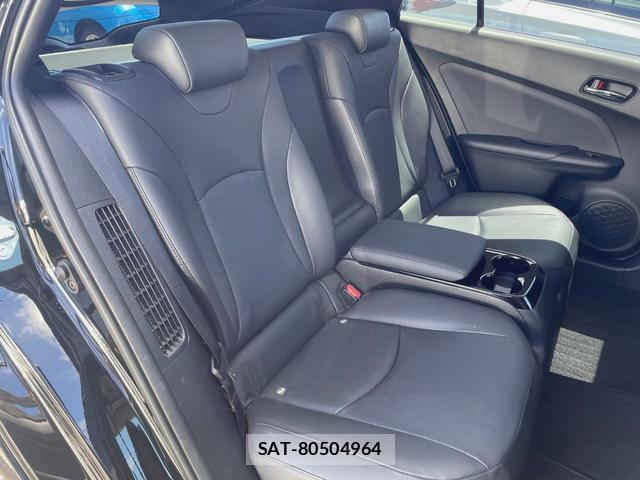 Toyota PRIUS PHV 2017-12 8545613-10