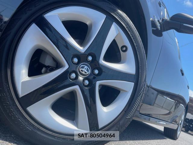 Toyota PRIUS PHV 2017-12 8545613-13