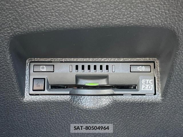 Toyota PRIUS PHV 2017-12 8545613-3