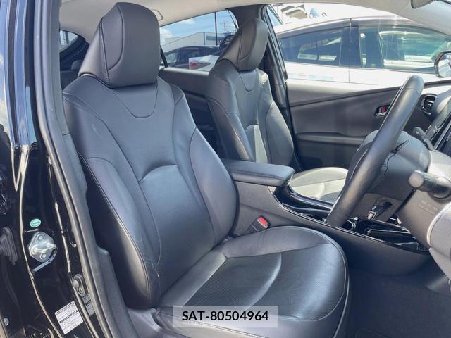 Toyota PRIUS PHV 2017-12 8545613-9