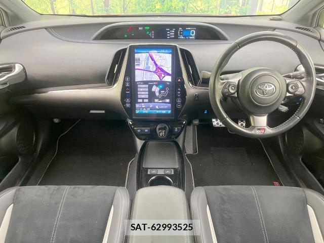 Toyota PRIUS PHV 2019-08 8547676-1