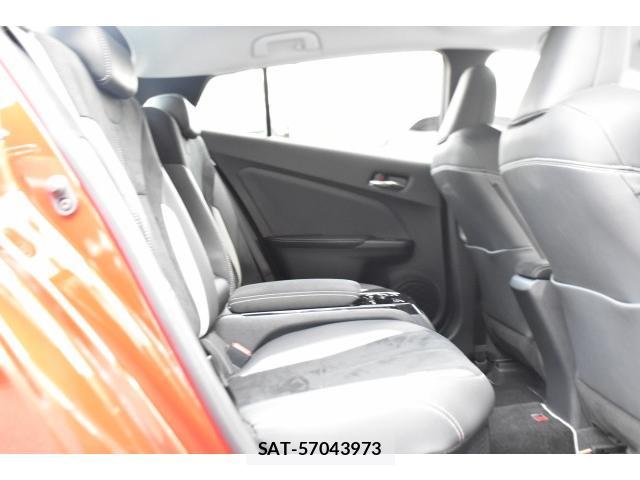 Toyota PRIUS PHV 2017-10 8548650-9