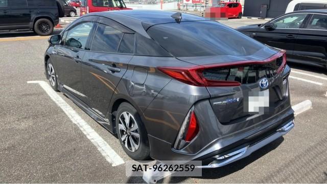Toyota PRIUS PHV 2017-03 8550212-13
