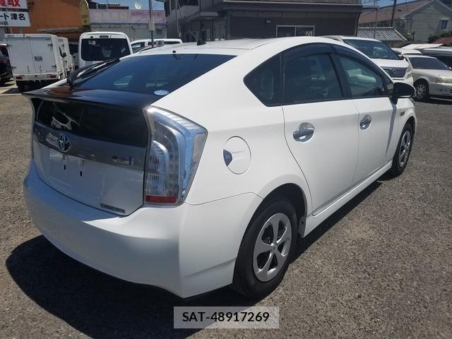 Toyota PRIUS PHV 2012-11 8550504-1