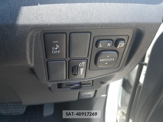 Toyota PRIUS PHV 2012-11 8550504-13