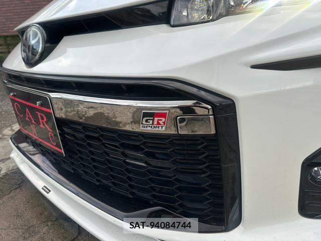 Toyota PRIUS PHV 2017-12 8550666-11