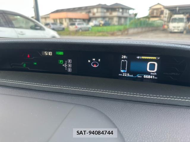 Toyota PRIUS PHV 2017-12 8550666-4