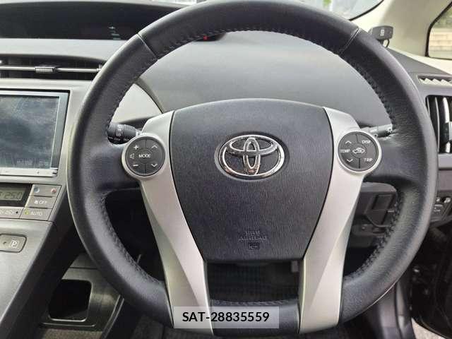 Toyota PRIUS 2013-09 8545584-11