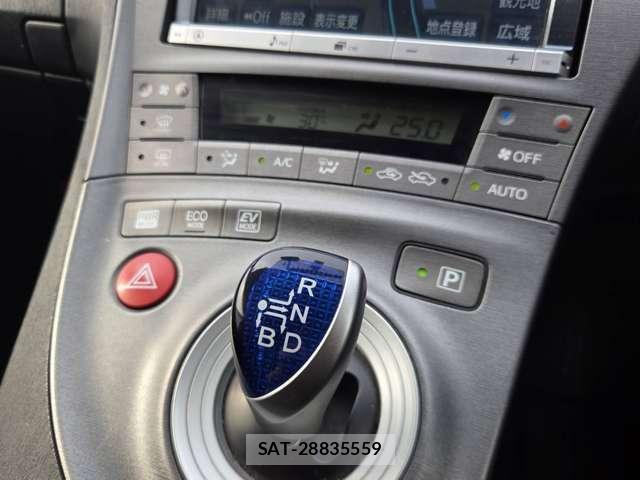 Toyota PRIUS 2013-09 8545584-6