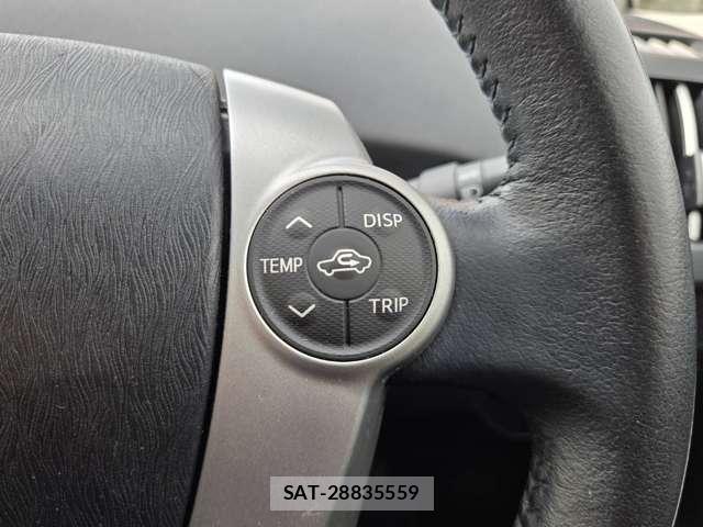 Toyota PRIUS 2013-09 8545584-9