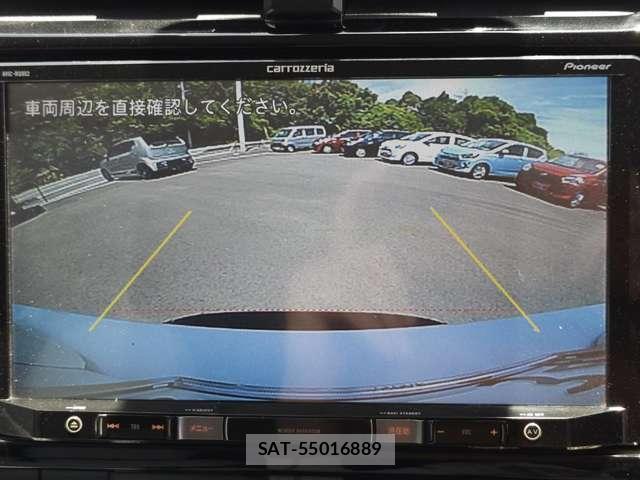 Toyota PRIUS 2019-04 8545586-10
