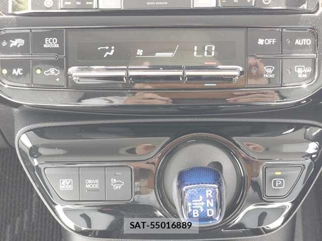 Toyota PRIUS 2019-04 8545586-13