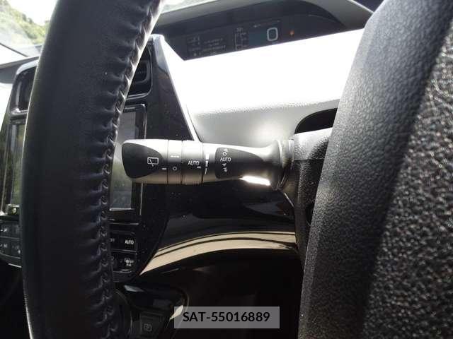 Toyota PRIUS 2019-04 8545586-6