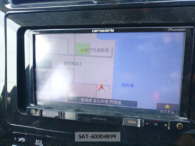 Toyota PRIUS 2018-08 8545650-10