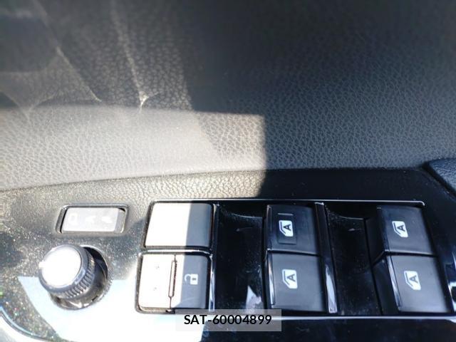 Toyota PRIUS 2018-08 8545650-13