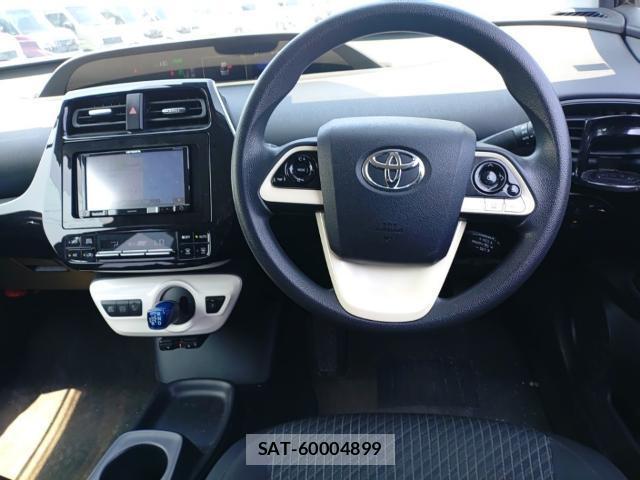 Toyota PRIUS 2018-08 8545650-2