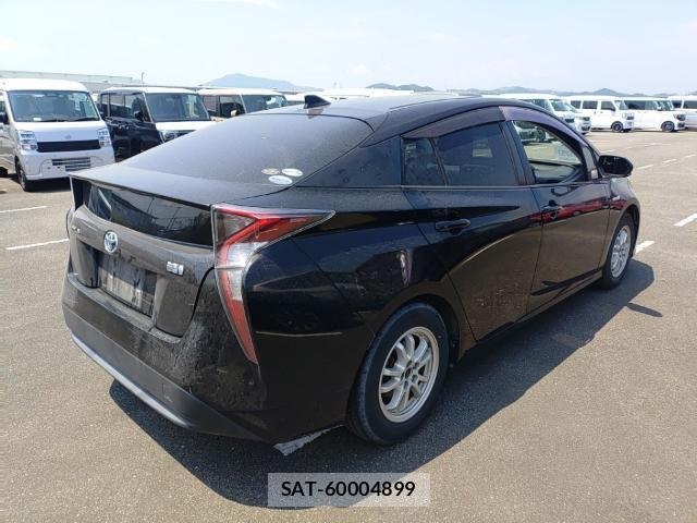 Toyota PRIUS 2018-08 8545650-4