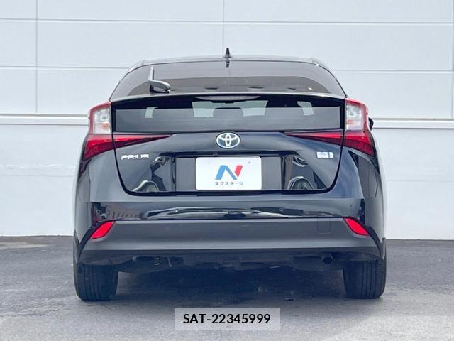 Toyota PRIUS 2019-01 8545708-14