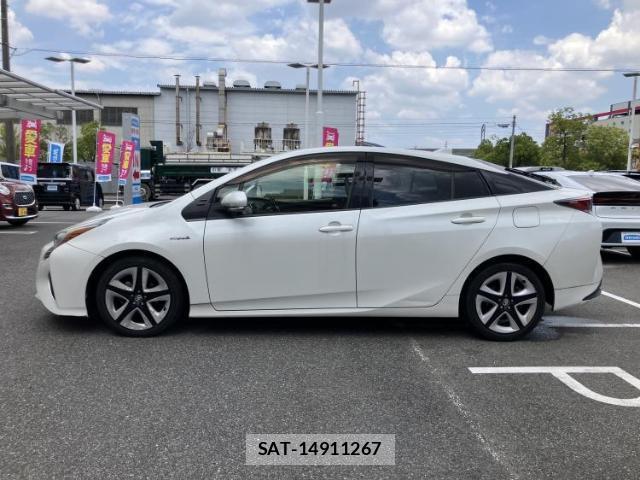 Toyota PRIUS 2016-02 8546073-1