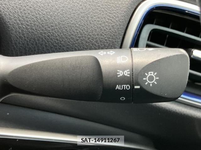Toyota PRIUS 2016-02 8546073-14