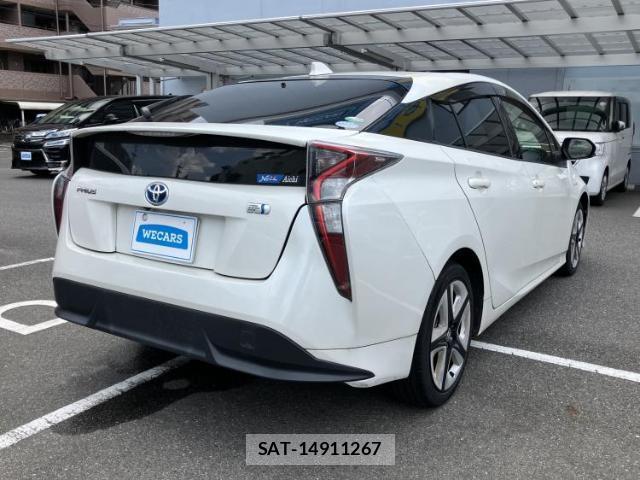Toyota PRIUS 2016-02 8546073-2