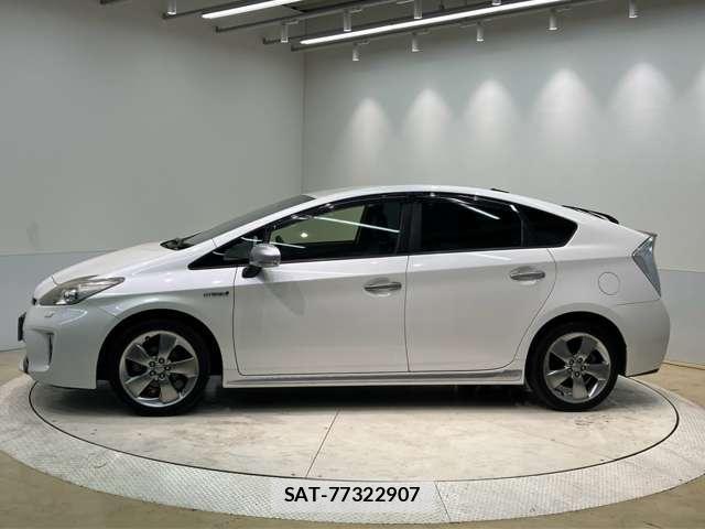 Toyota PRIUS 2013-03 8546115-3