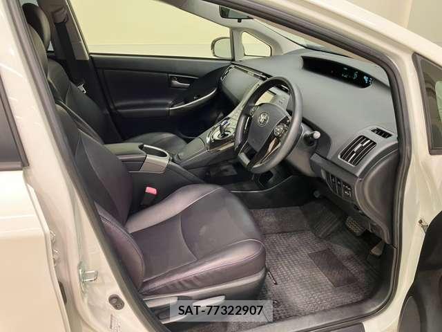 Toyota PRIUS 2013-03 8546115-5