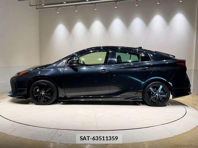 Toyota PRIUS 2021-06 8546135-13