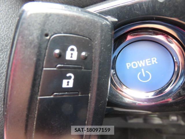 Toyota PRIUS 2017-08 8546147-5