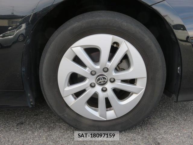 Toyota PRIUS 2017-08 8546147-9