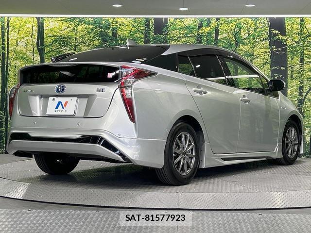 Toyota PRIUS 2018-05 8546470-16