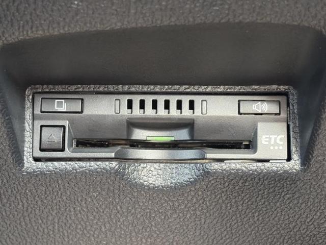 Toyota PRIUS 2021-09 8546488-16