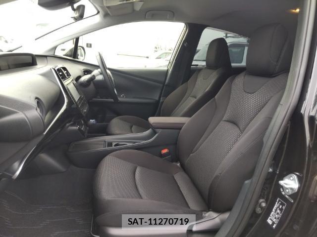 Toyota PRIUS 2019-08 8546527-15