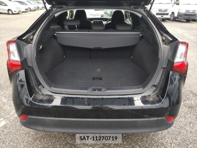 Toyota PRIUS 2019-08 8546527-7