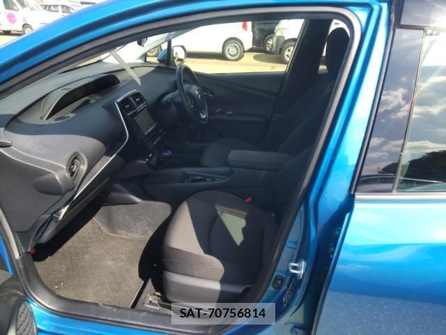 Toyota PRIUS 2019-07 8546562-15