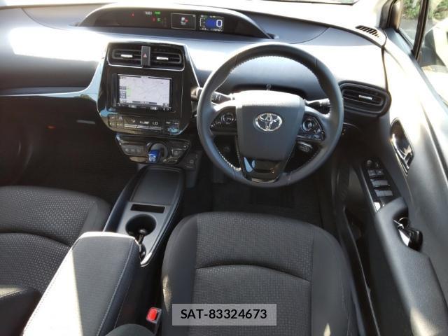 Toyota PRIUS 2019-08 8546579-2