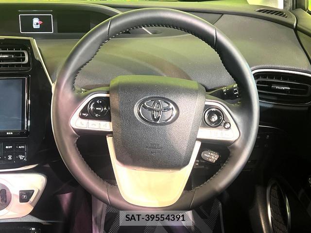 Toyota PRIUS 2018-02 8546840-10