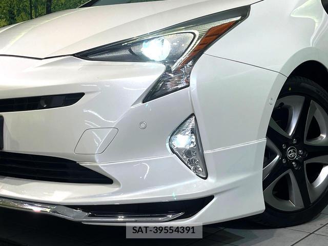 Toyota PRIUS 2018-02 8546840-11