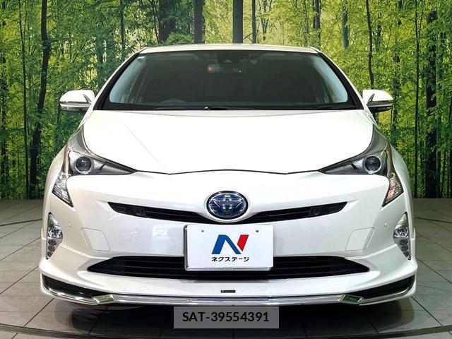 Toyota PRIUS 2018-02 8546840-13
