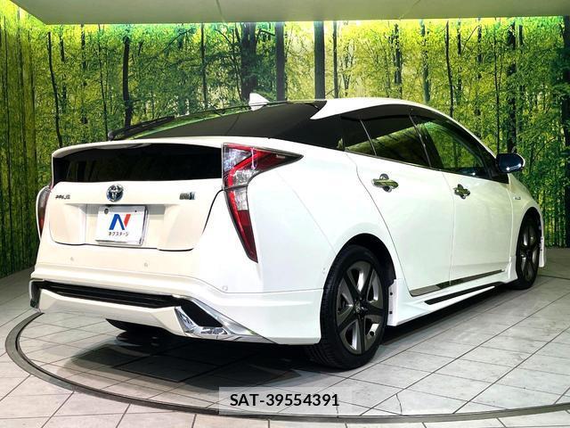 Toyota PRIUS 2018-02 8546840-16