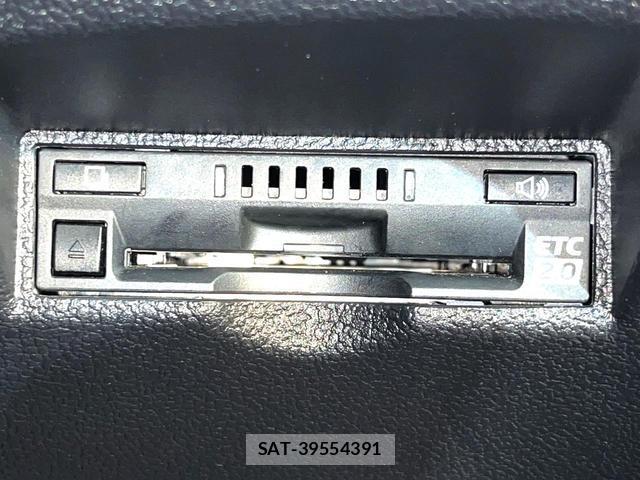 Toyota PRIUS 2018-02 8546840-6