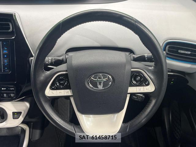 Toyota PRIUS 2016-01 8546844-10