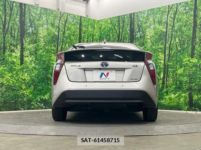Toyota PRIUS 2016-01 8546844-14