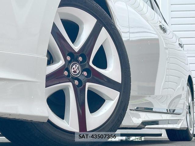 Toyota PRIUS 2019-09 8546876-14