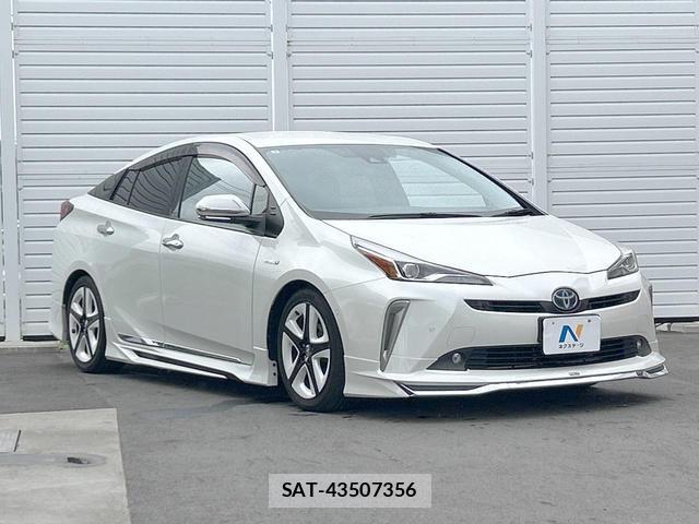 Toyota PRIUS 2019-09 8546876-16