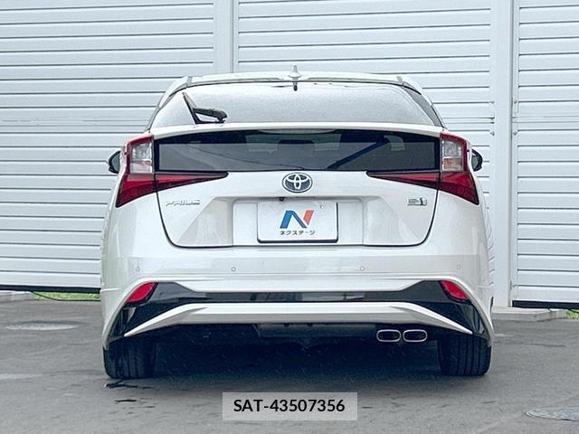Toyota PRIUS 2019-09 8546876-18