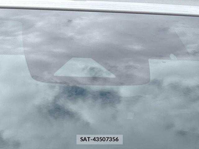 Toyota PRIUS 2019-09 8546876-3
