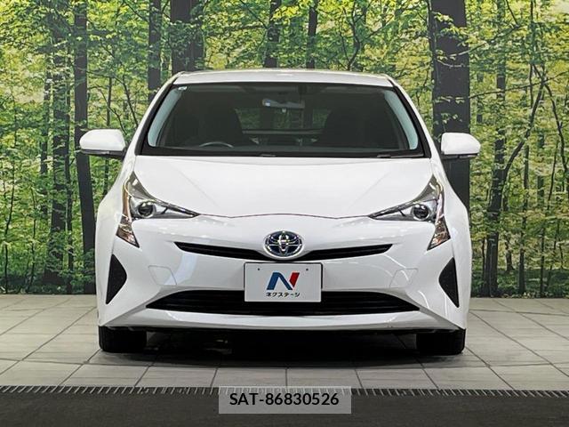 Toyota PRIUS 2017-03 8546952-13